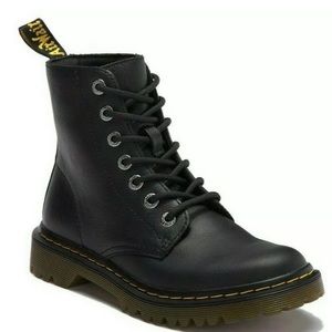 Dr. Martens Luana Boots Blk Newark Leather Size 10